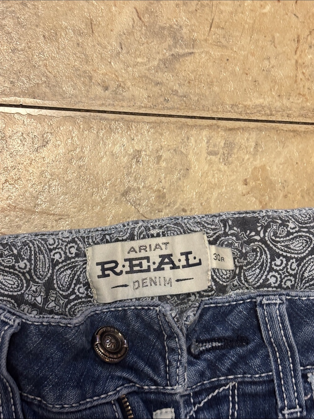 Ariat Women’s Blue Denim Jeans - Classic Mid Wash size 30 R Mid Rise Bootcut - Picture 5 of 8
